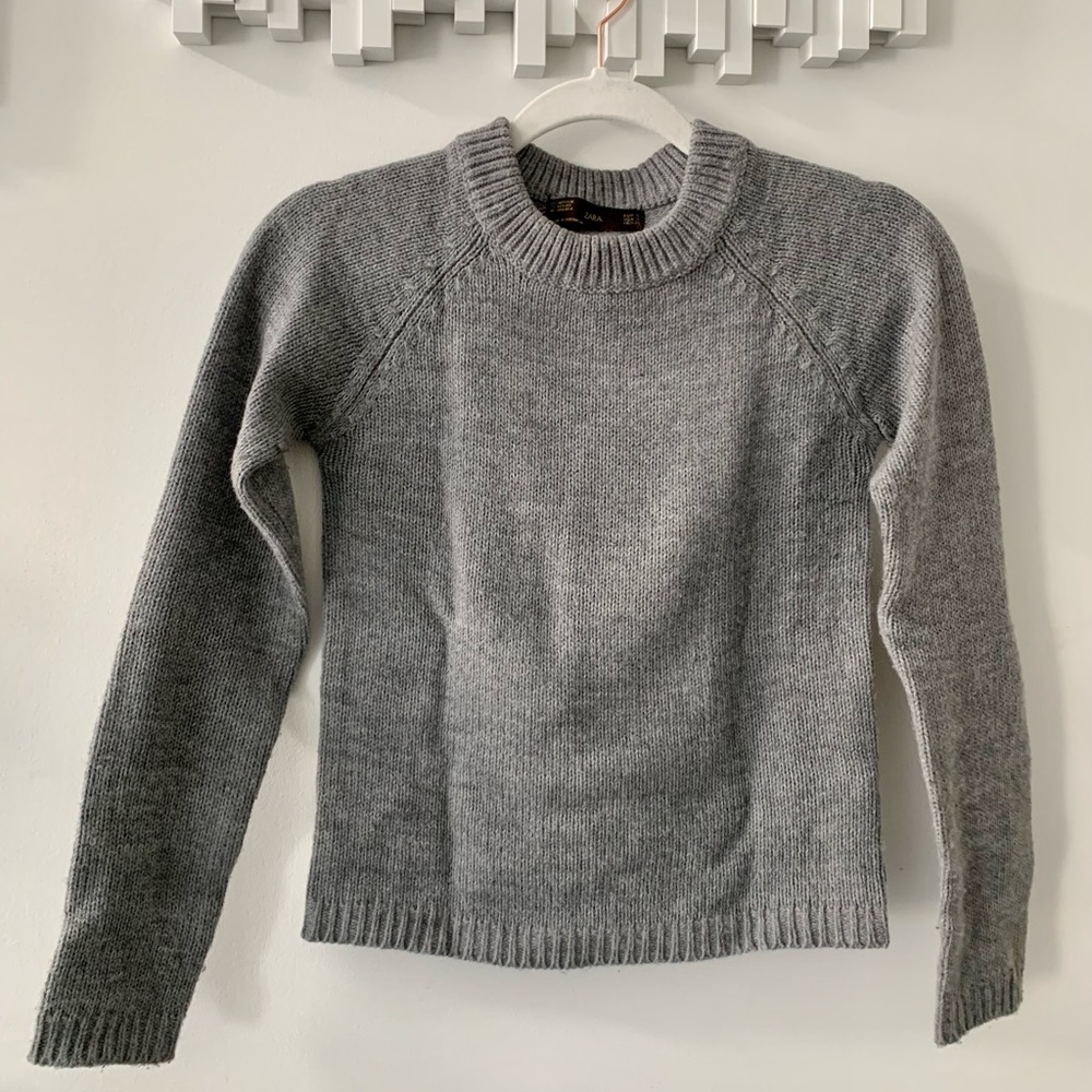 Zara - Grey Crewneck Sweater w/ Brown Suede Elbow Patches (Size Small)